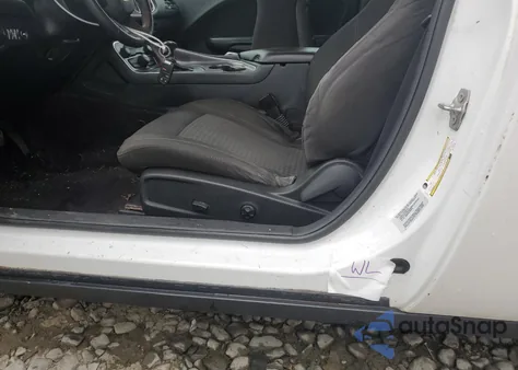 2016 Dodge Challenger Sxt z USA, uszkodzony, nr VIN 2C3CDZAG3GH158490